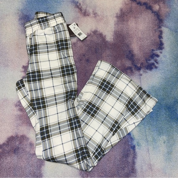 Women’s Creme Plaid Flare Sweatpants size XS - Picture 1 of 4